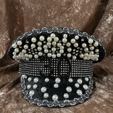 Load image into Gallery viewer, Luxury Pearl Black Bridal Hat
