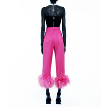 Load image into Gallery viewer, Ostrich Feathers Blazer and Trousers Suit
